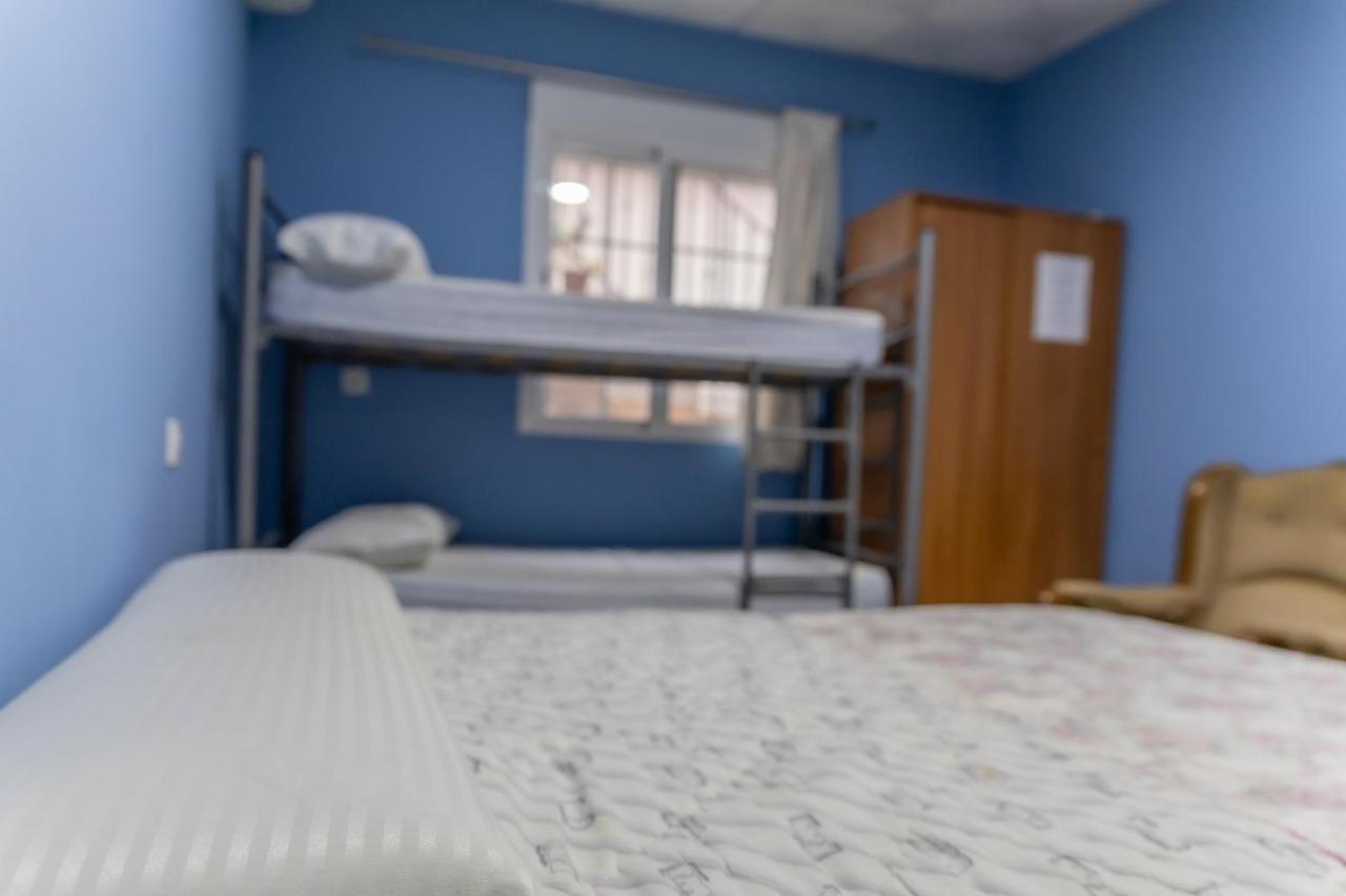 Albergue Rojo Plata Torremegia ภายนอก รูปภาพ