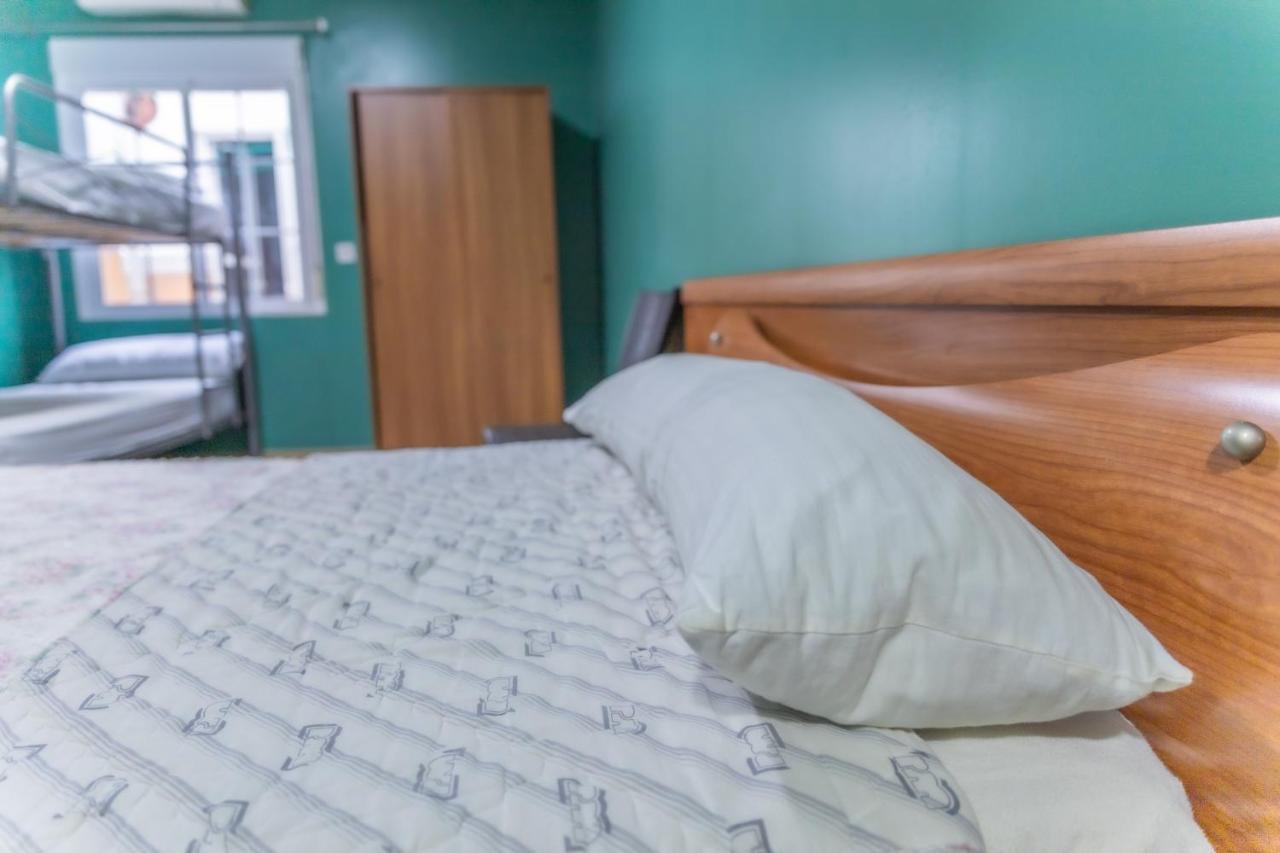 Albergue Rojo Plata Torremegia ภายนอก รูปภาพ