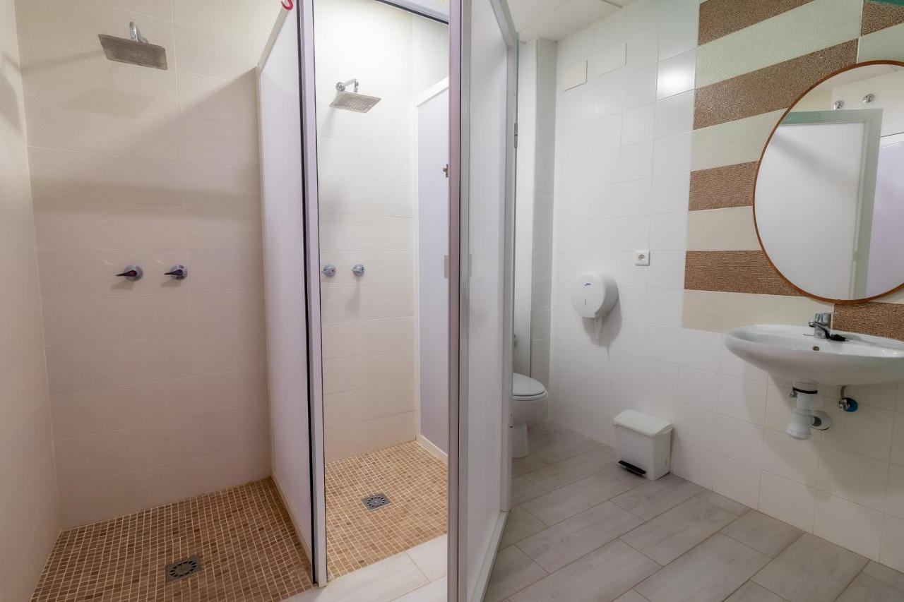 Albergue Rojo Plata Torremegia ภายนอก รูปภาพ