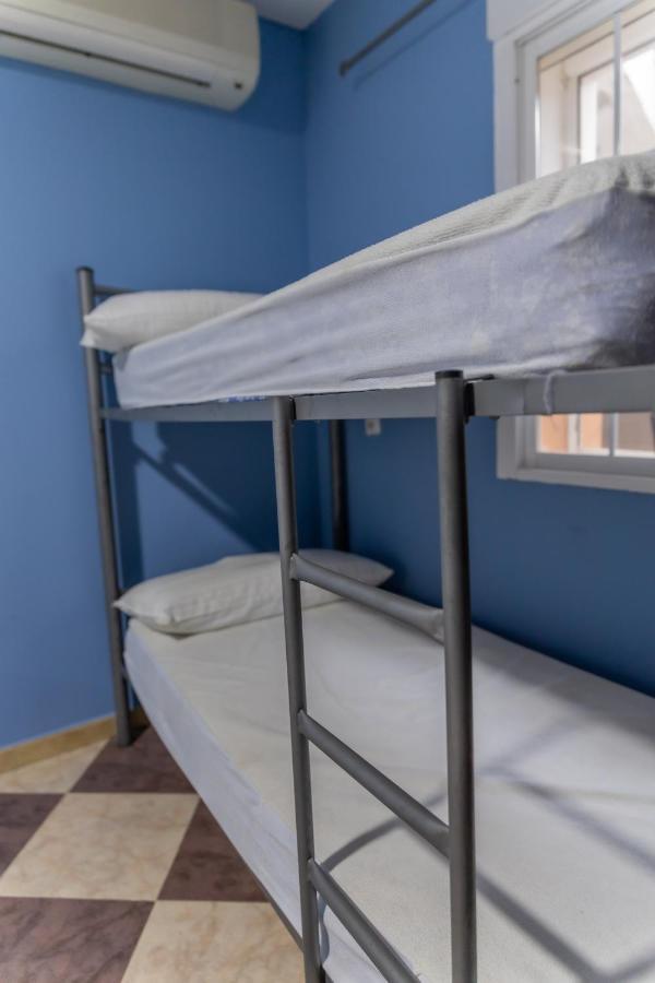 Albergue Rojo Plata Torremegia ภายนอก รูปภาพ